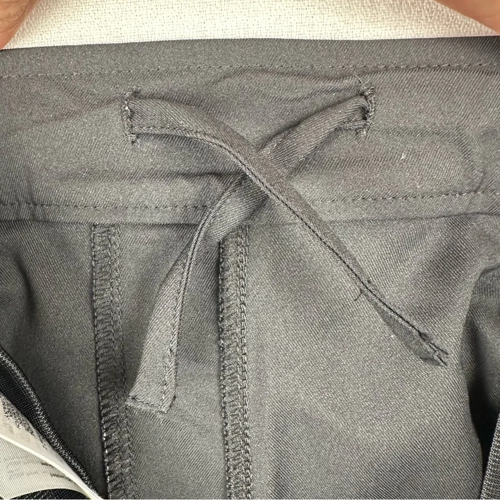 adidas pull back